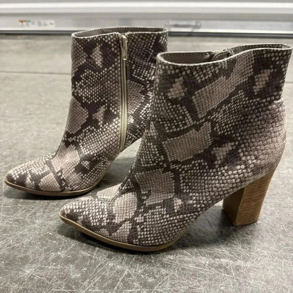 CARLOS by Carlos Santana Lydia Snakeskin Faux Leather Heeled Boots 8.5 - Picture 1 of 9